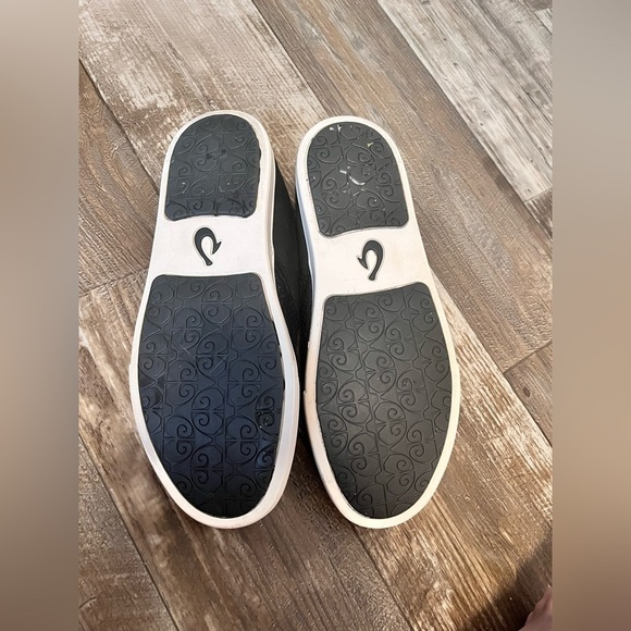 Olukai Pehuea Women's Size 8 W Gray Slip On Sneaker Shoes - Picture 3 of 6